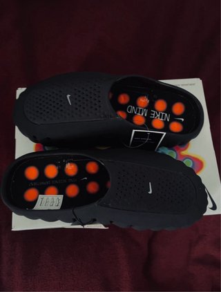 Nike Mind 001 Chanclas Negras Naranja