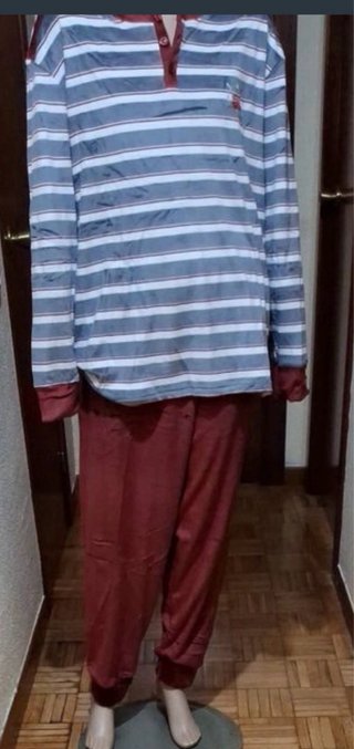 Pijamas de hombre y de mujer