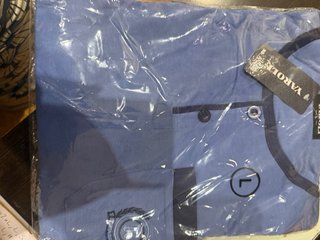 Pijamas de hombre y de mujer
