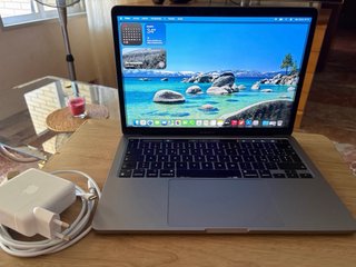MacBook Pro 13 M1 8GB RAM 256GB SSD