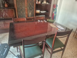 Mueble de salón madera oscura