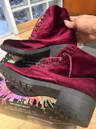 Botines de terciopelo burdeos
