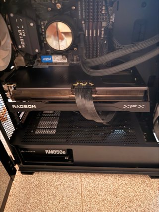 Tarjeta Gráfica XFX RX 9070 XT