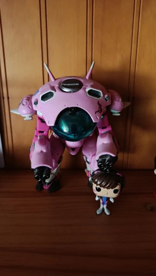 Funko Pop D.Va Mech