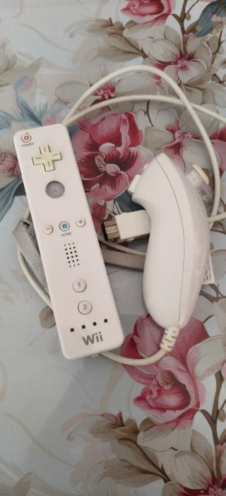 Nintendo Wii Roja Edición 25Aniversario Mario Bros