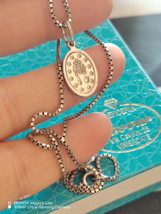 Collana con pendente Madonna dei Miracoli