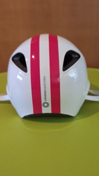 Casco infantil Btwin blanco con estrellas