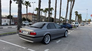 BMW Serie 7 2001