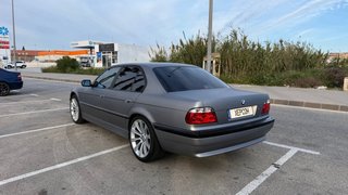 BMW Serie 7 2001