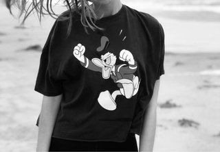 Camiseta Donald Cropped Bershka Talla XS