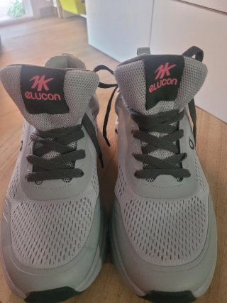 Zapatillas deportivas eluccon grises y rosas