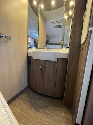Caravana Hobby 460 UFE Deluxe 2014