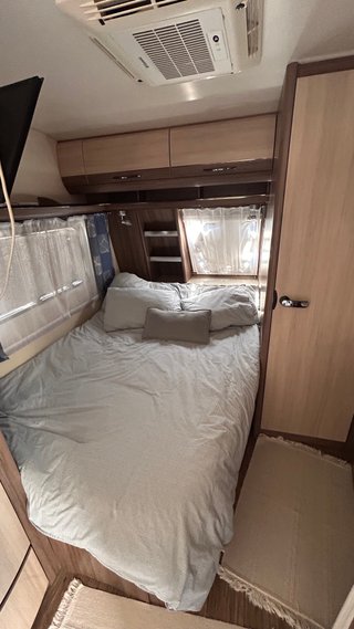 Caravana Hobby 460 UFE Deluxe 2014