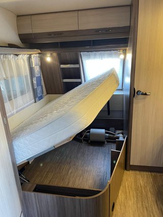 Caravana Hobby 460 UFE Deluxe 2014