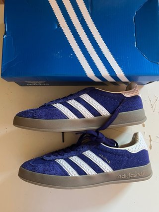 Adidas Gazelle Azul marino pavo electrico y Blanco