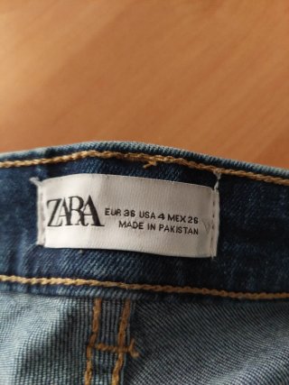 Pantalón Vaquero ZARA chica