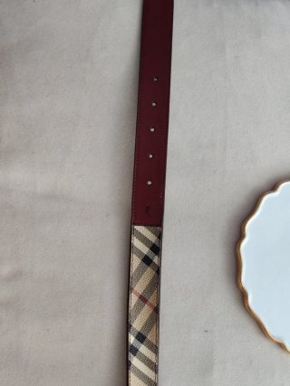 Cinturón Burberry Beige marton burdeos