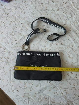 Bolso monedero Desigual negro