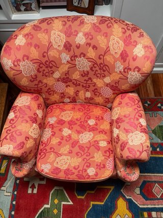 Butaca orejera cómoda y elegante