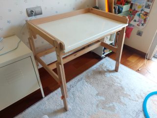 Escritorio infantil IKEA Flisat regulable altura