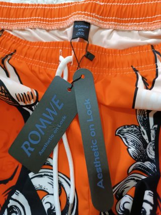 Bermudas Naranja Estampadas Talla 48.
