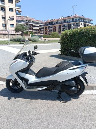 Honda Forza 300 NSS
