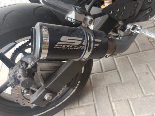 Kawasaki Z 750 Negra/Rosa