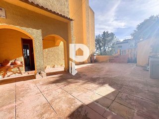 Chalet en venta en Vallirana