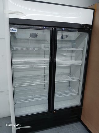 Nevera expositora refrigerada dos puertas