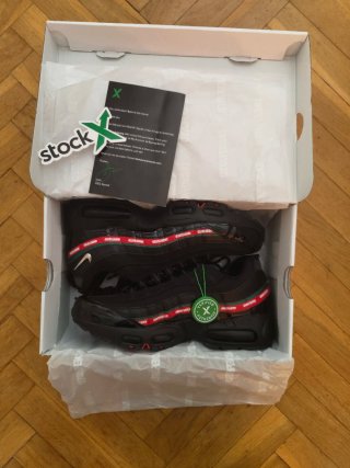 Nike Air Max 95 Undefeated Negra Roja