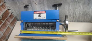 Pelacables manual azul