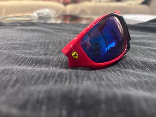 Gafas de Sol Ferrari Azules y Rojas