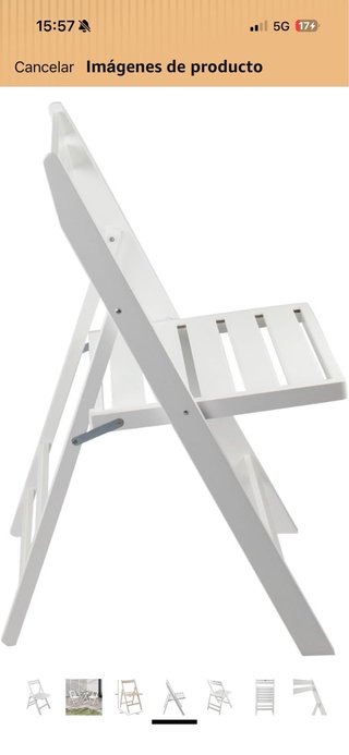 Silla plegable de madera blanca