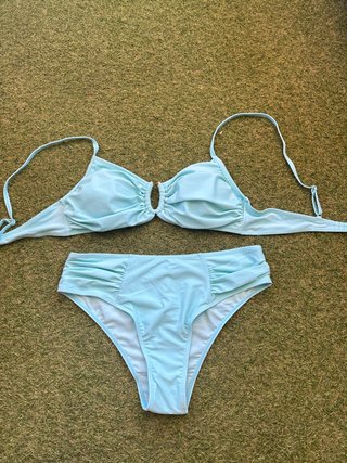 Bikini Talla L Azul, Para estrenar