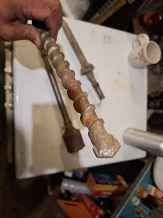Broca, puntero y corona diamante