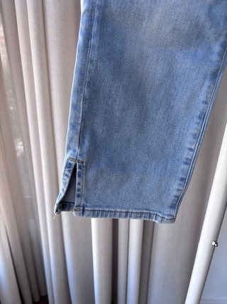Pantalón Capri Mango Azul Claro Talla XS