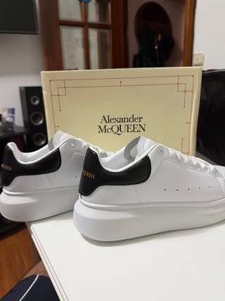 Zapatillas Alexander McQueen Blancas y Negras