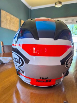 Casco Arai Tour-X4