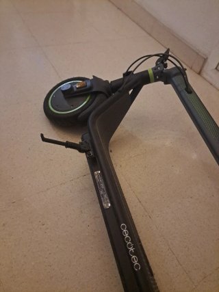 Patinete Cecotec Bongo D30