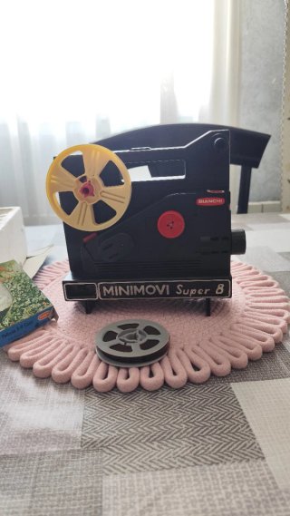 Proyector Mini Movi Bianchi Super 8