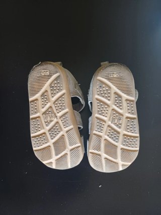 Sandalias H&M bebé Talla 21 Beige