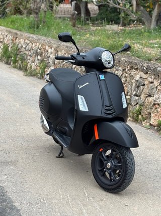 Vespa GTS 125 / mecánica 310 cc (2025)