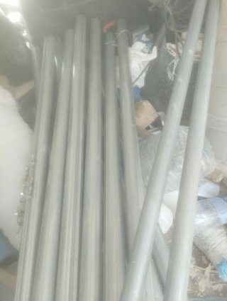18 Postes para valla 180cm metálicos usados
