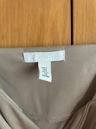 Vestido H&M tirantes beige