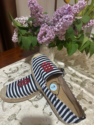 Zapatos Tommy Hilfiger Rayas Talla 38.5