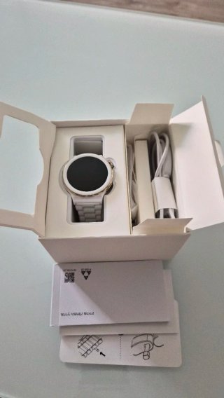 Huawei Watch GT 3 Pro  Blanco y dorado
