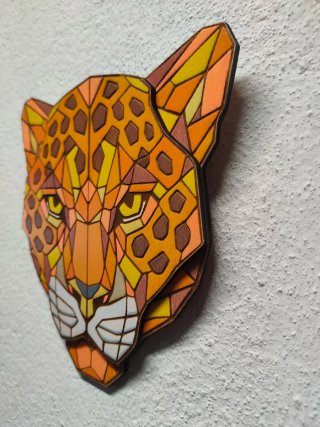 Ghepardo geometrico in legno