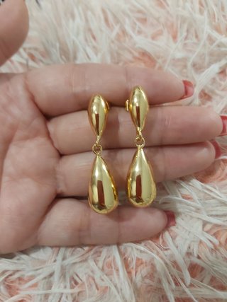 Pendientes Largos de Lágrima Chapado en Oro 18K