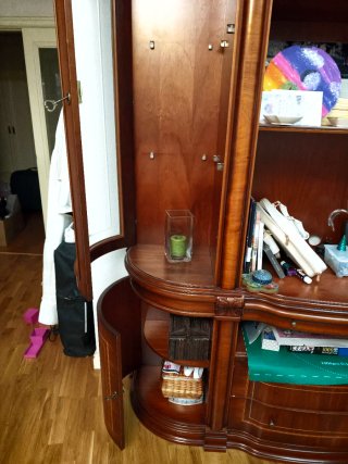Mueble de salón madera oscura