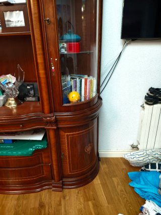 Mueble de salón madera oscura